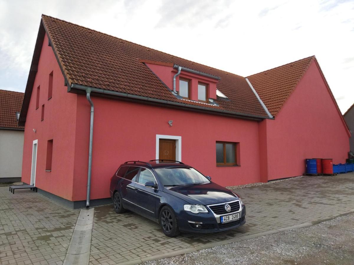 Penzion Janousek Motorsport Cesky Krumlov Prisecna Exterior photo