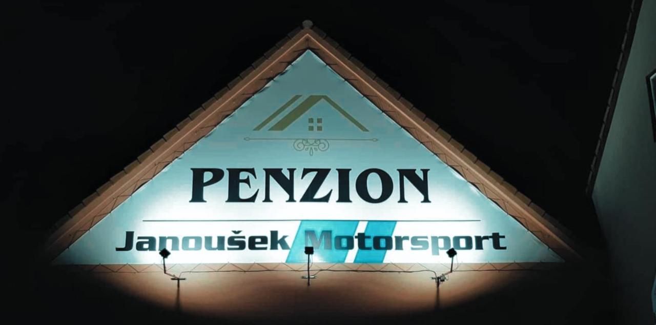 Penzion Janousek Motorsport Cesky Krumlov Prisecna Exterior photo